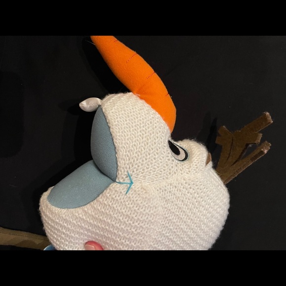 Knit Olaf 18” Disney store - Picture 3 of 5